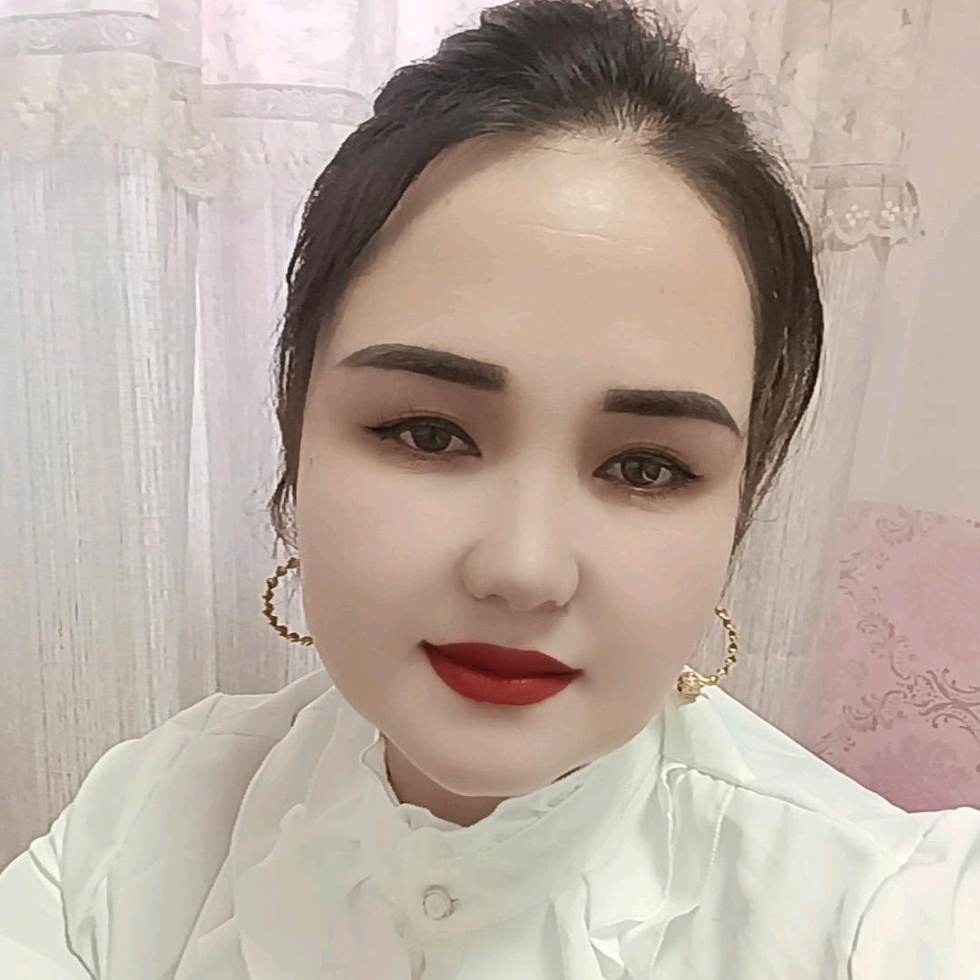 吉娜斯提汗