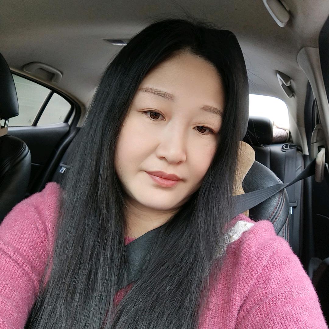 小梅爱唱歌🎤