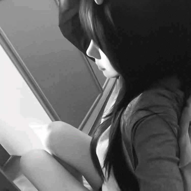 @欣