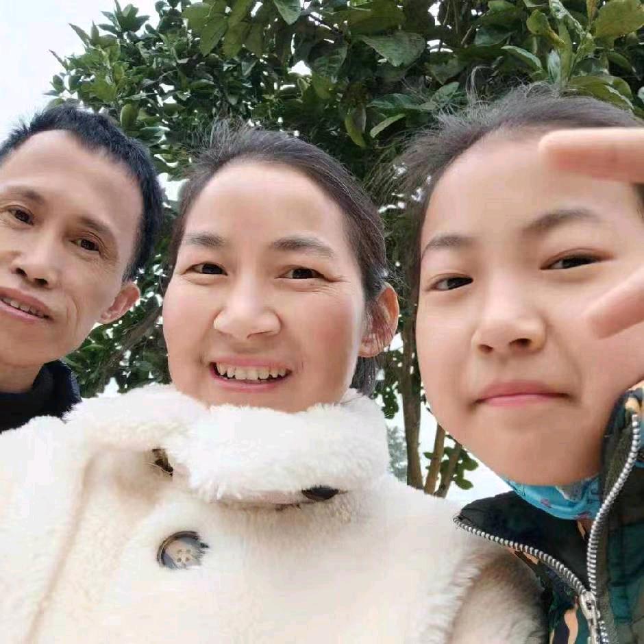 何阿姨