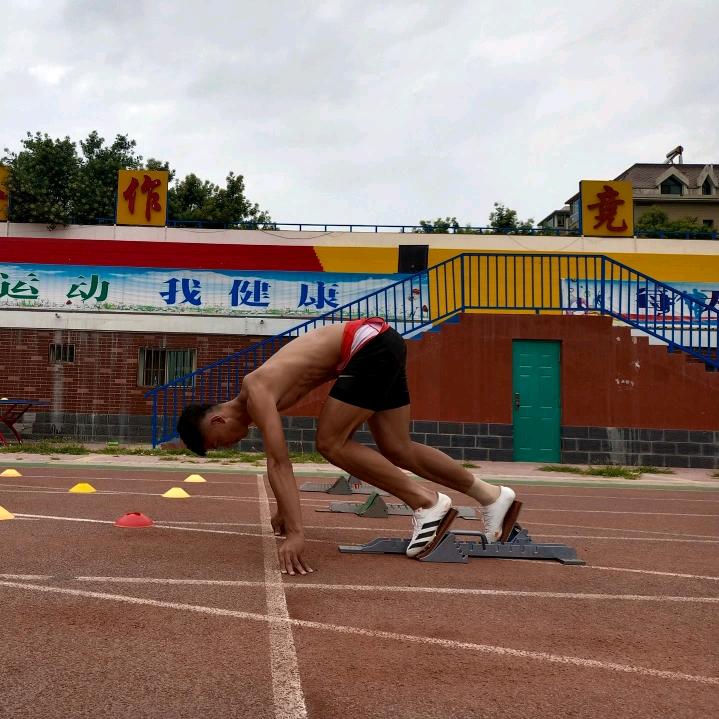 拔芹菜的小太。