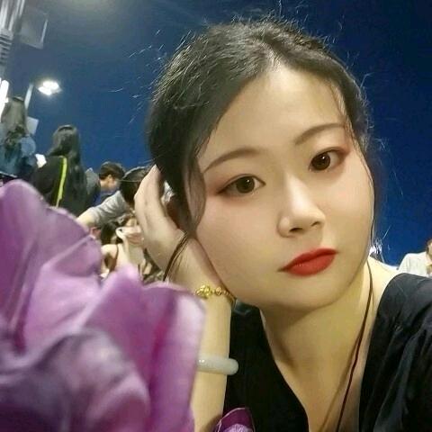 是晓晓吖