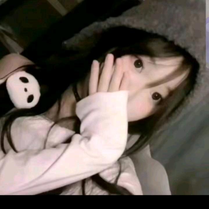 942^