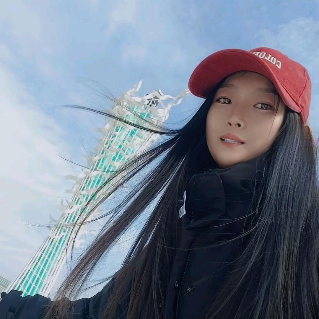 钢铁直女