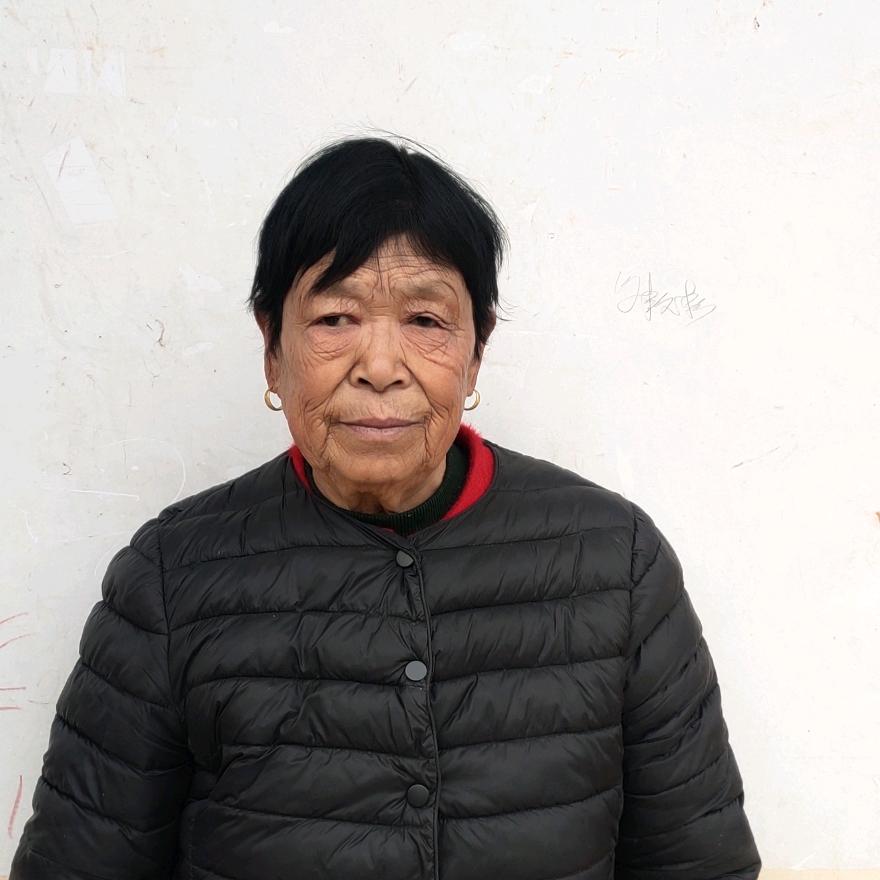 刘姐晚八点十分开播