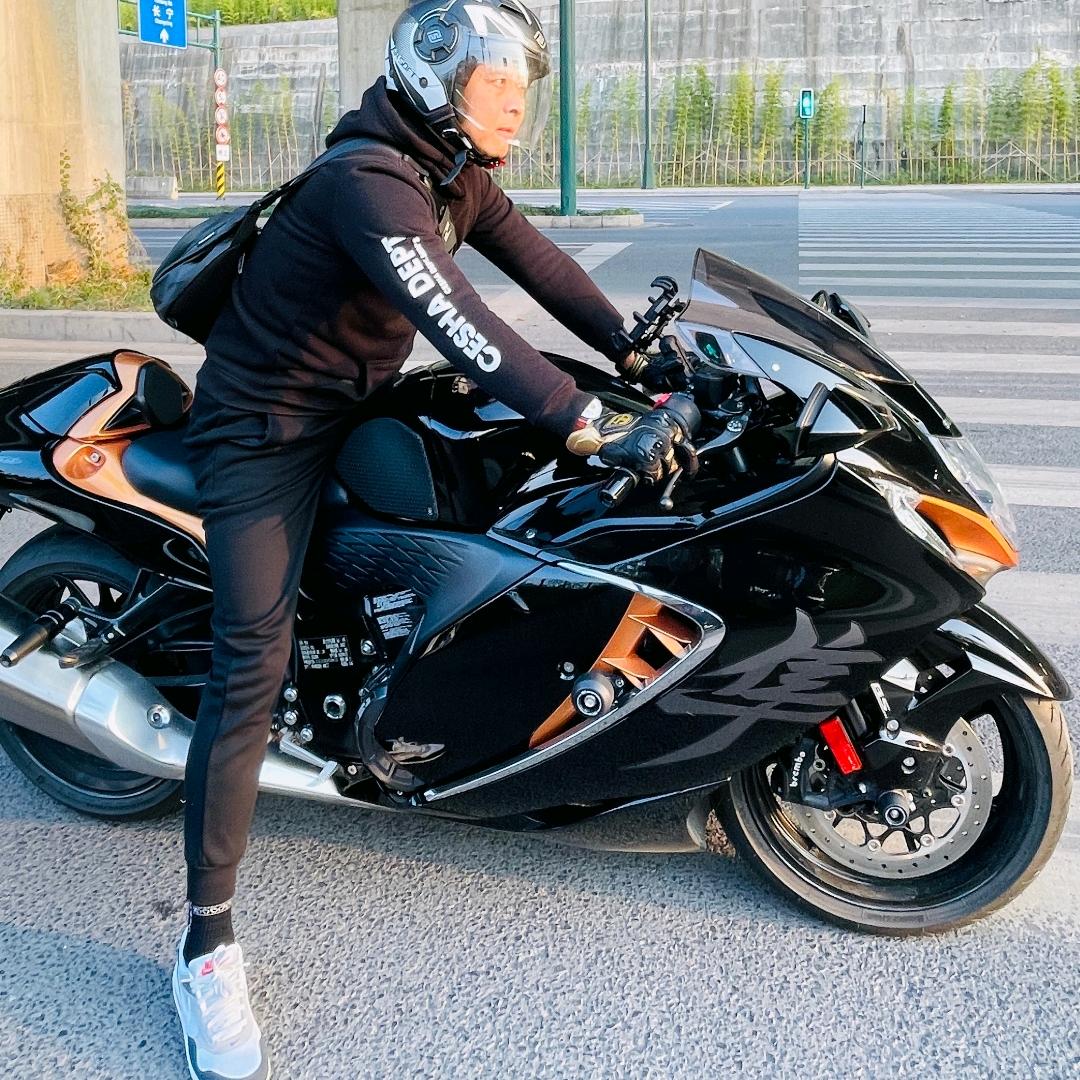 球技术莫得还天天想要骑大排赛车的爆烟老者