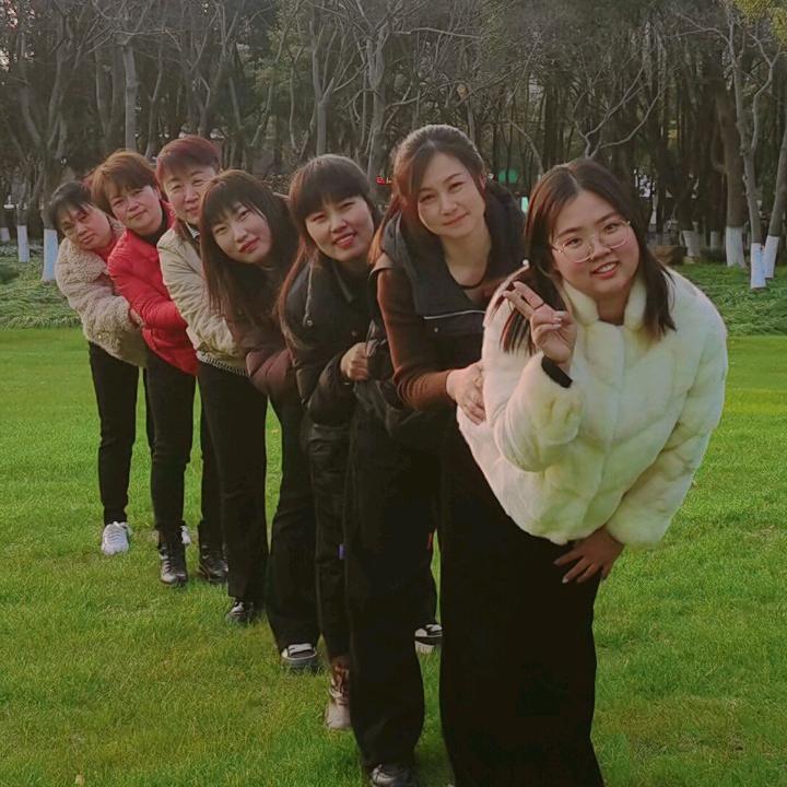 染厂小姐姐（悦舞欣晨）