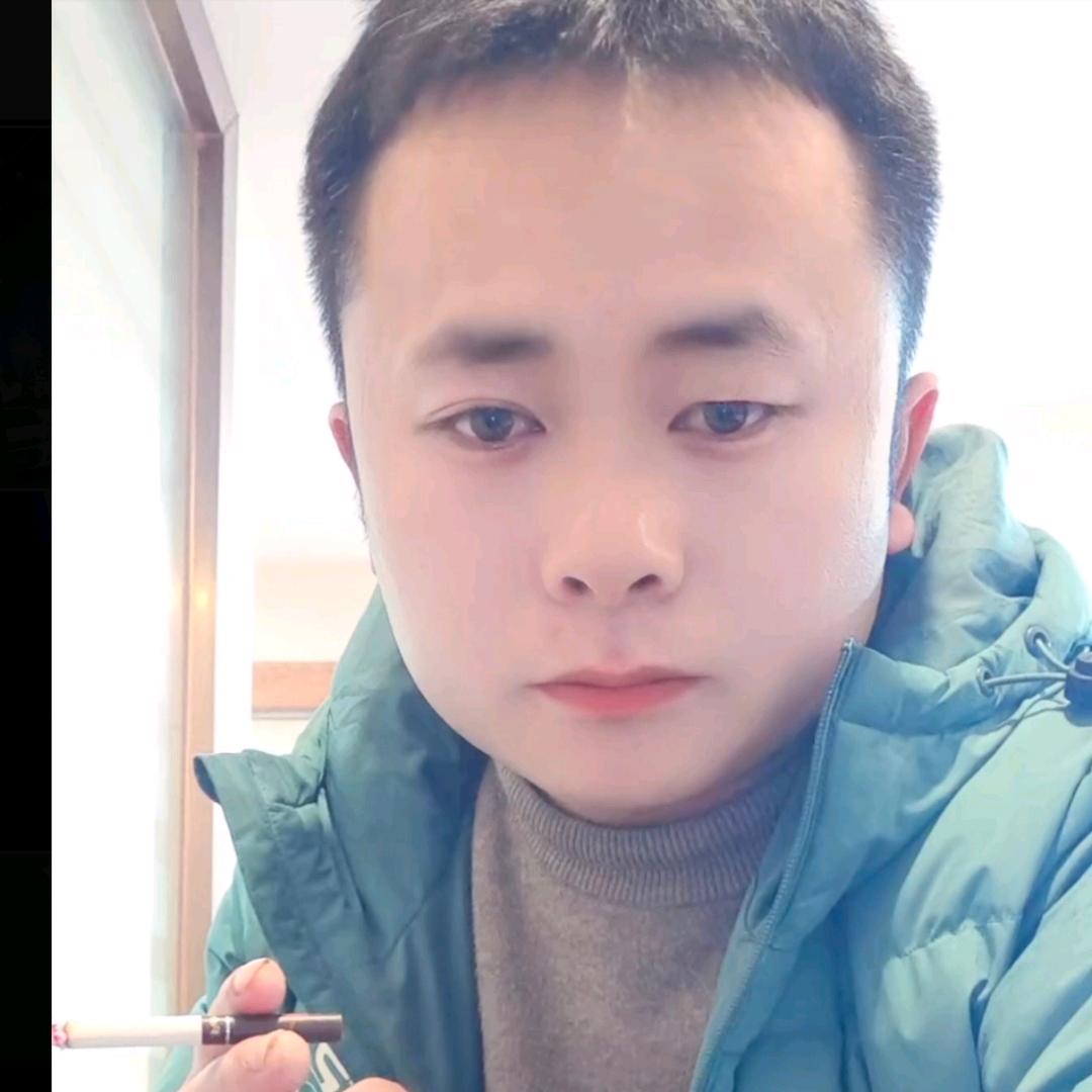 龙家二少