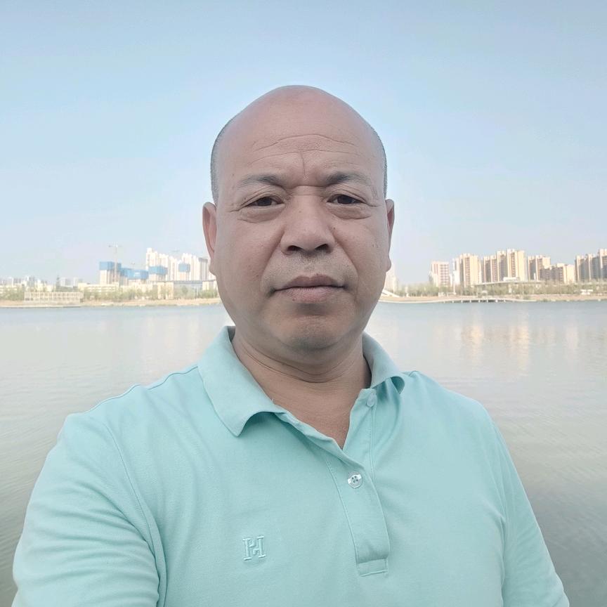 一个人两个家鲍二