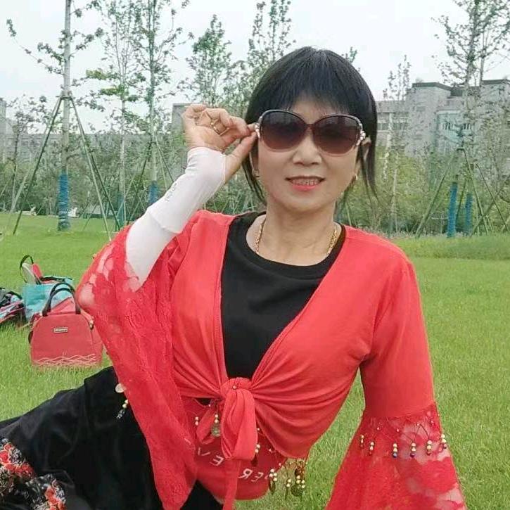 小红