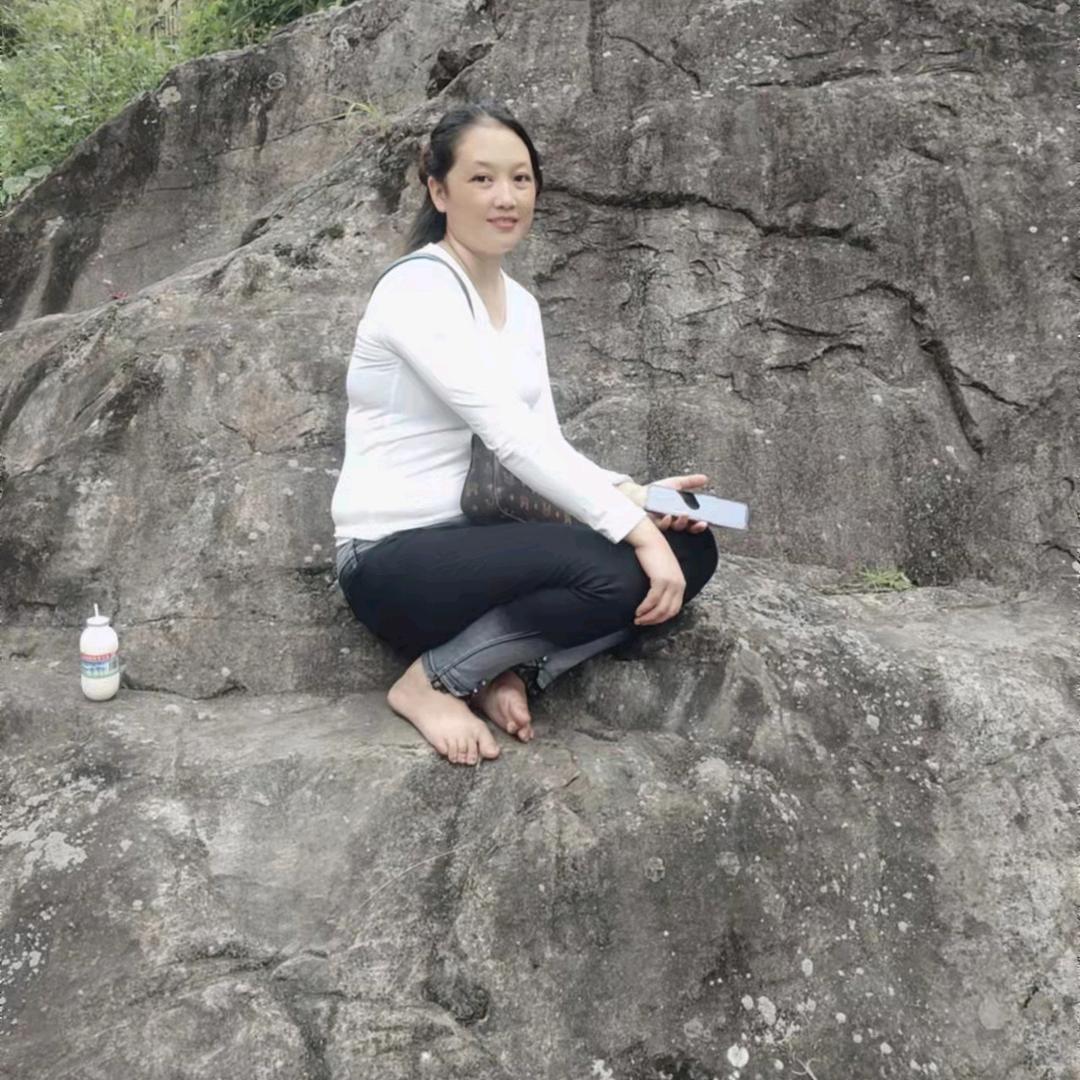 LI  SU  M