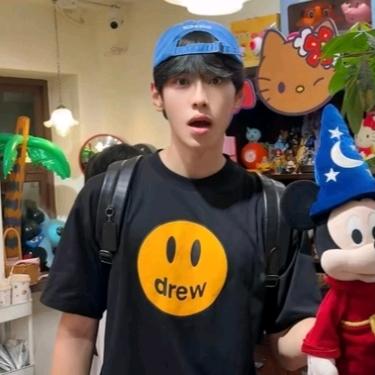 宏啊