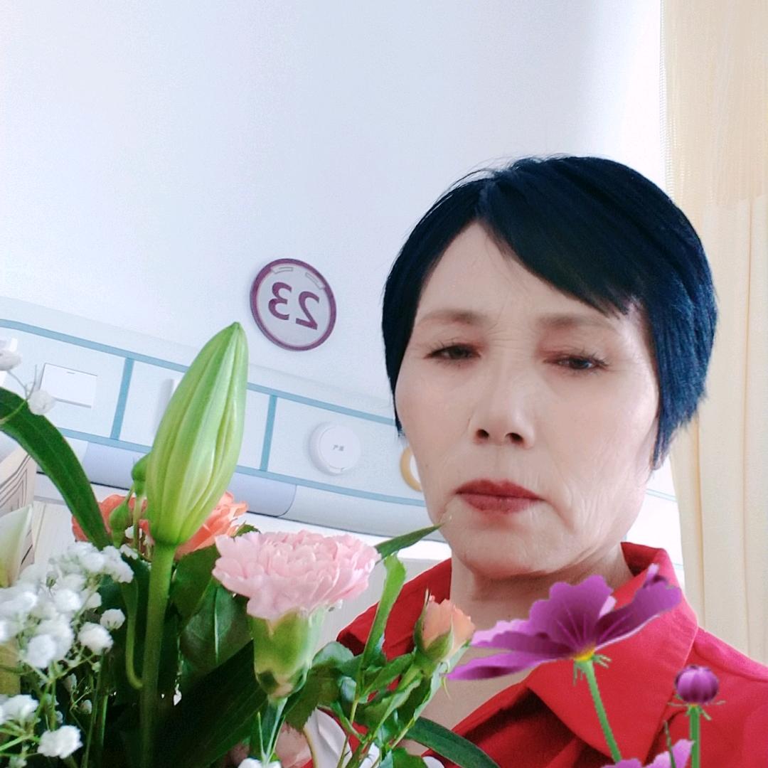 幸福一家人 🌹🌷