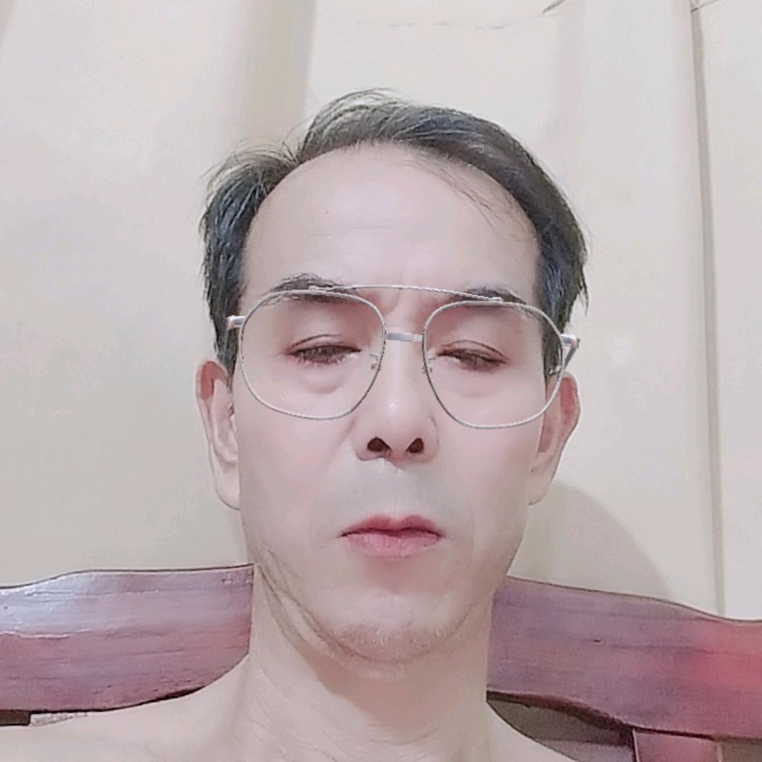 李白白