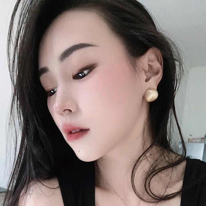 璐璐魅儿