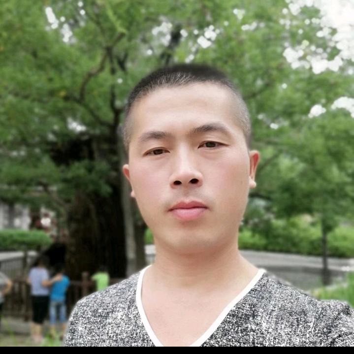 不锈钢装饰。业余爱好钓鱼。