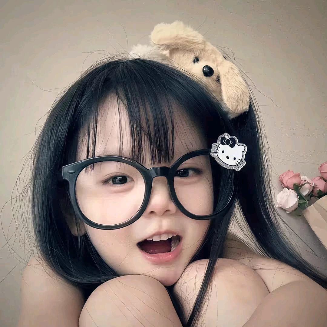 ⑉꒦ິ^꒦ິ⑉