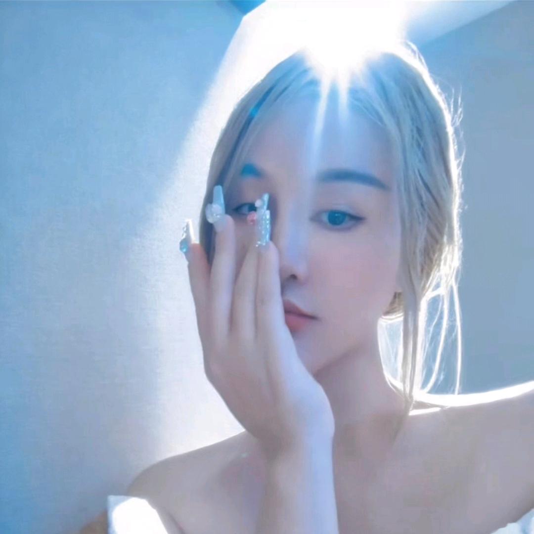 漫漫   ♥        ☞..✘