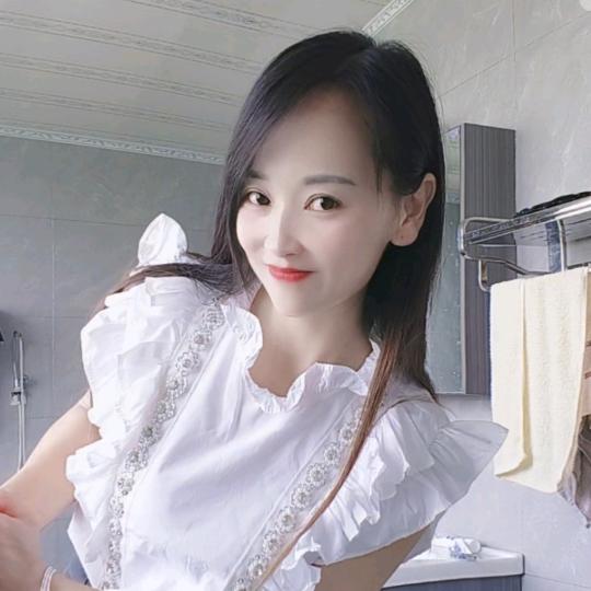 银银(