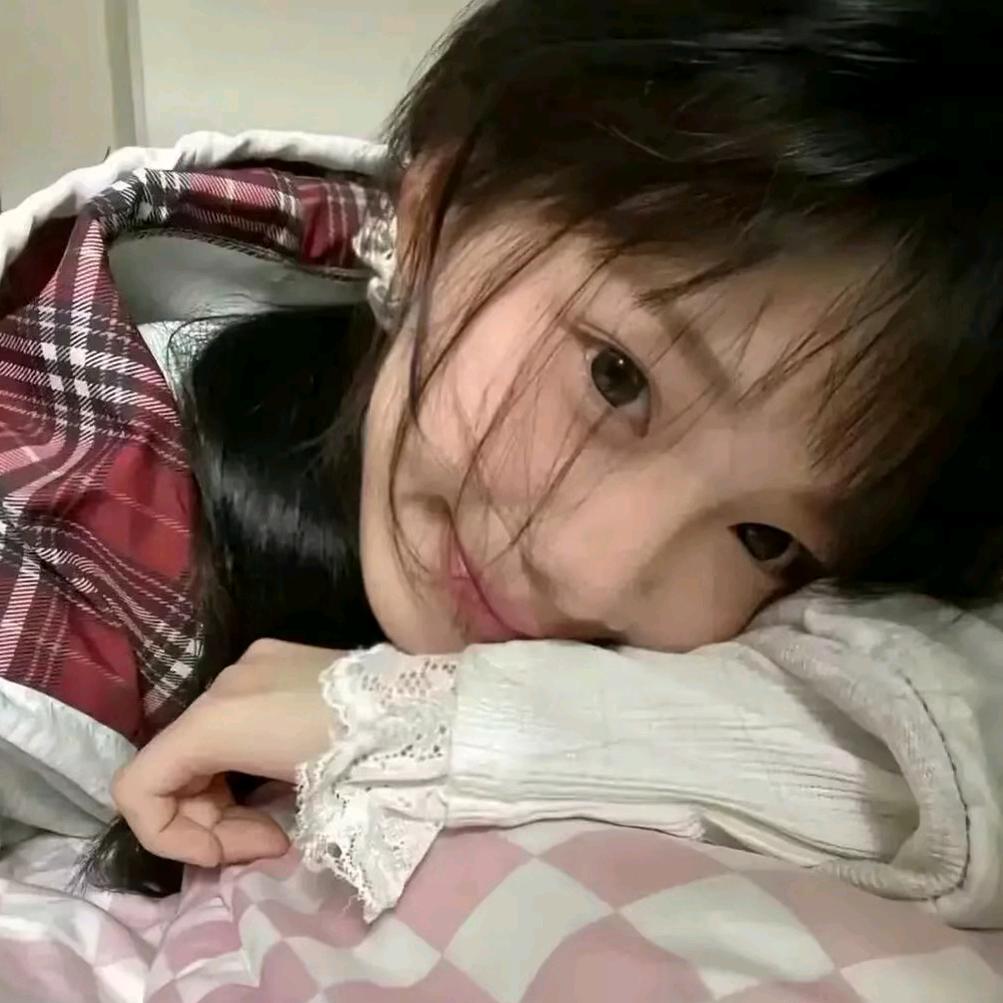 江林逸.