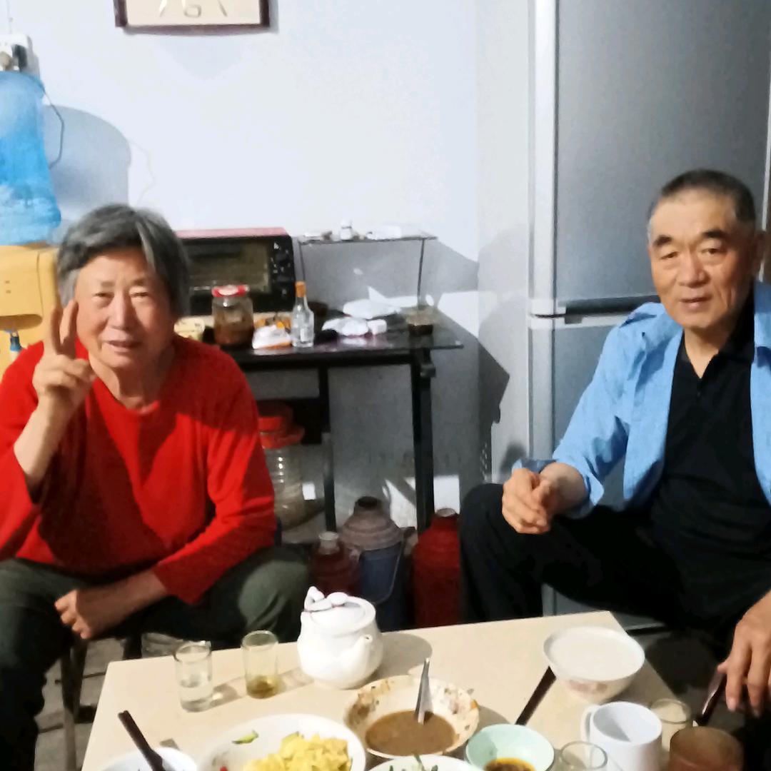 热闹