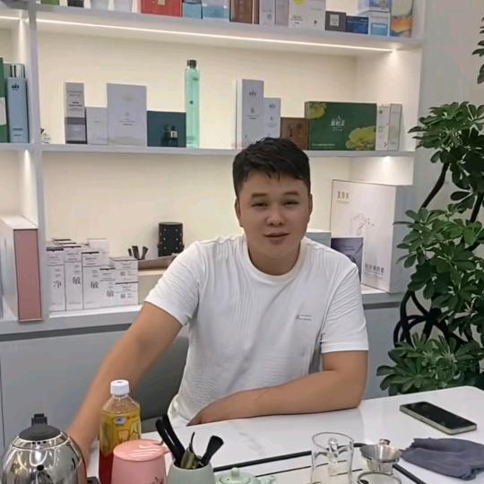 维怡美—明明美肤中心