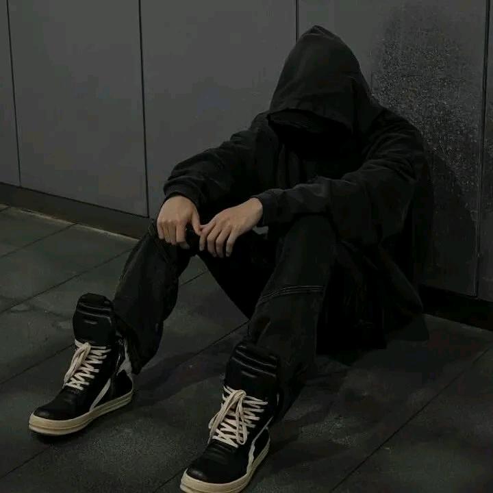 @ℳ ꦿ冰 ໌້💕