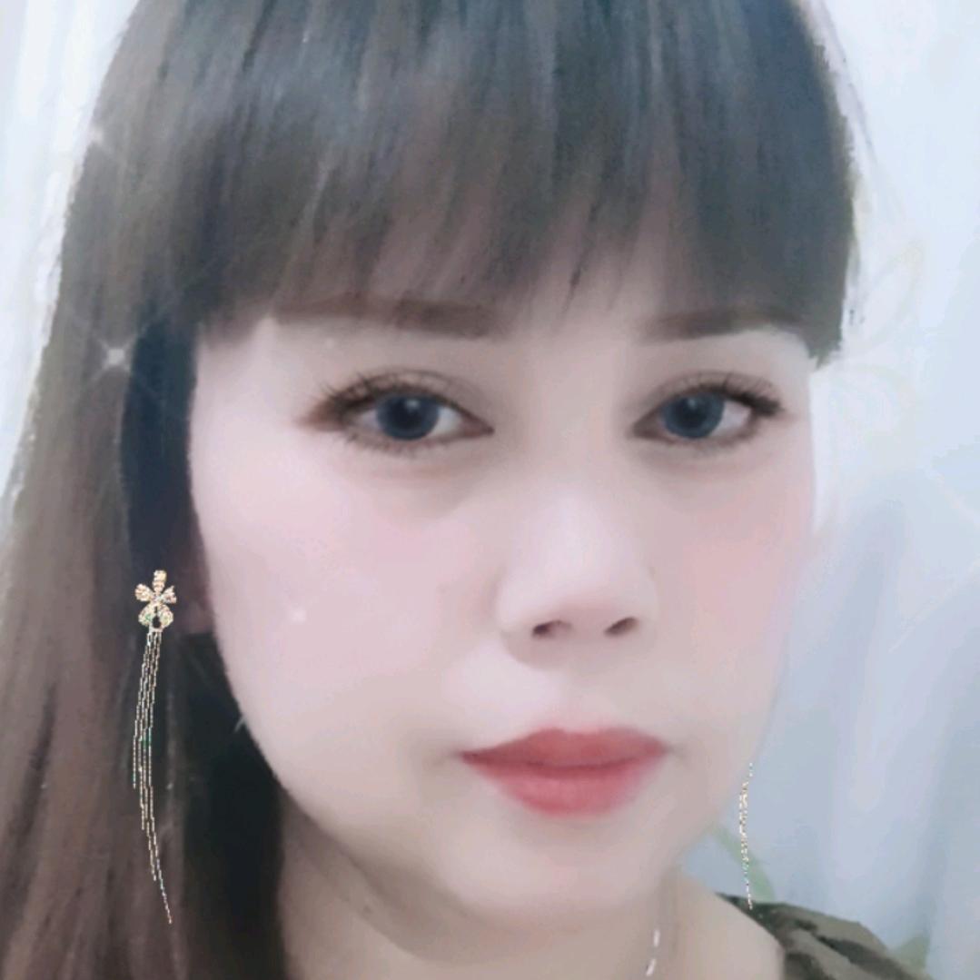 桐城许姐火烘肉菜巿场大门口南侧小门