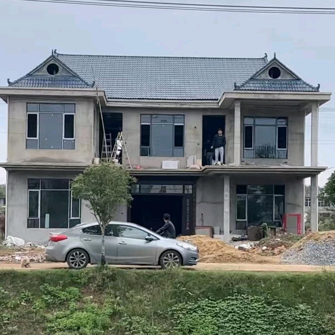 花大姐钢结构琉璃瓦屋顶别墅造型