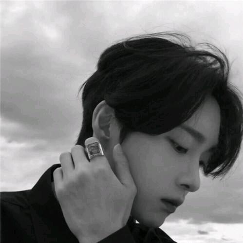 💞ᦂ᭄᪲٭꯭初拥深吻💋࿐