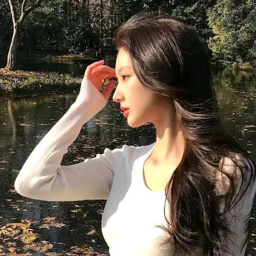 柚白不娇
