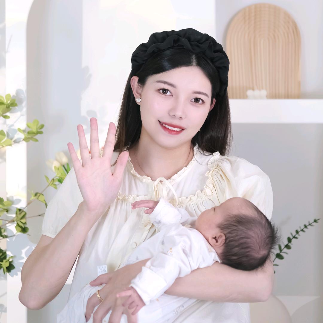 打怪辣妈CC