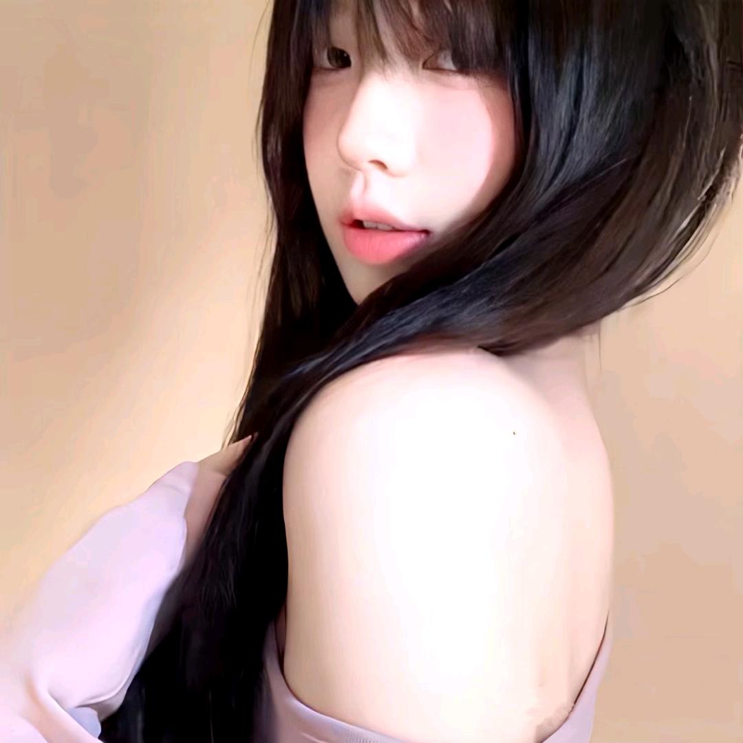 Iu7^