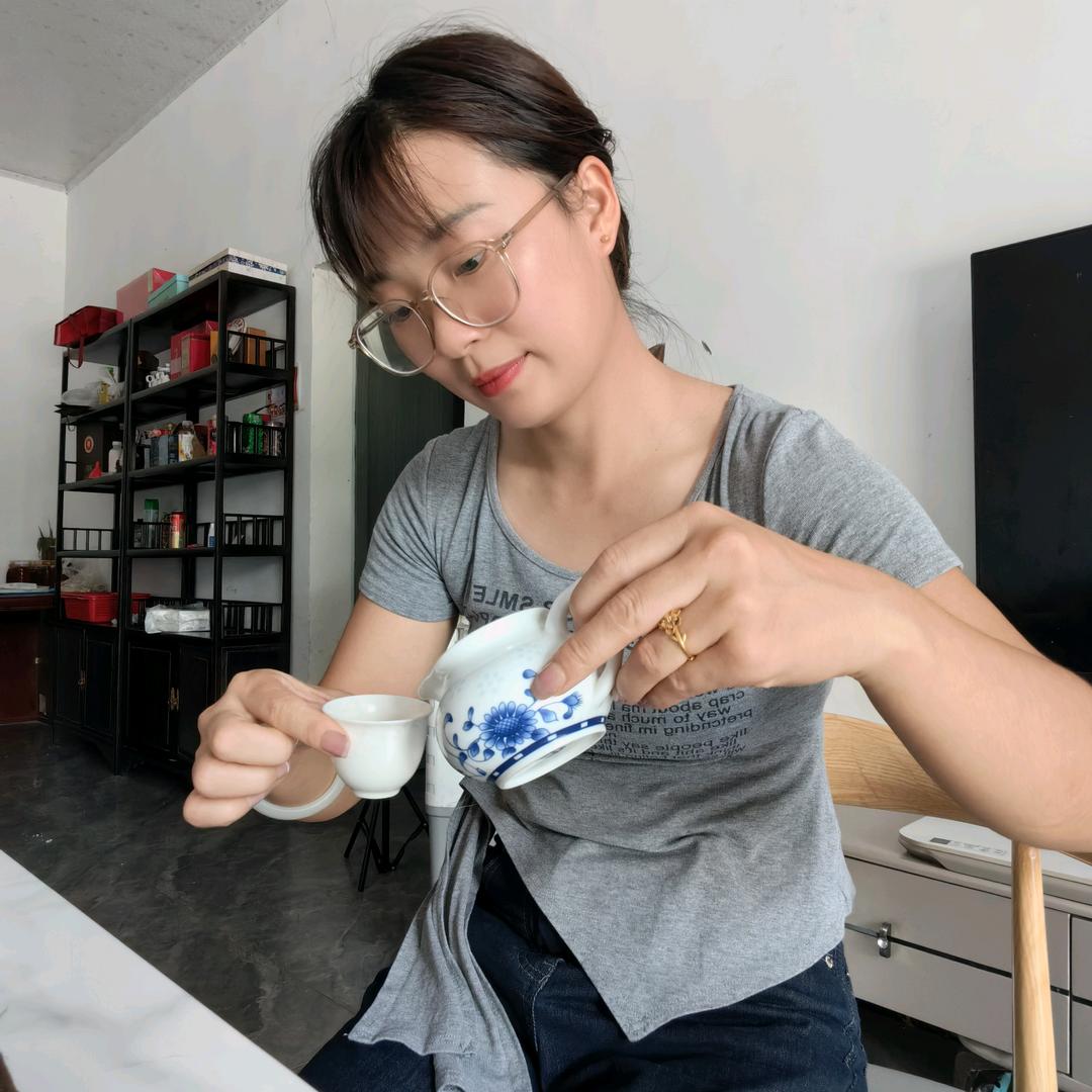 渠县土特产农村姑娘莉莉