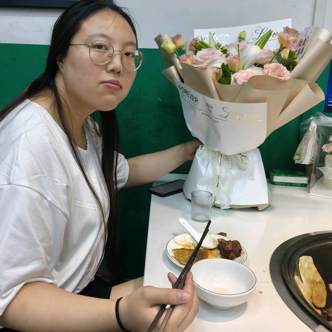 梅梅姐