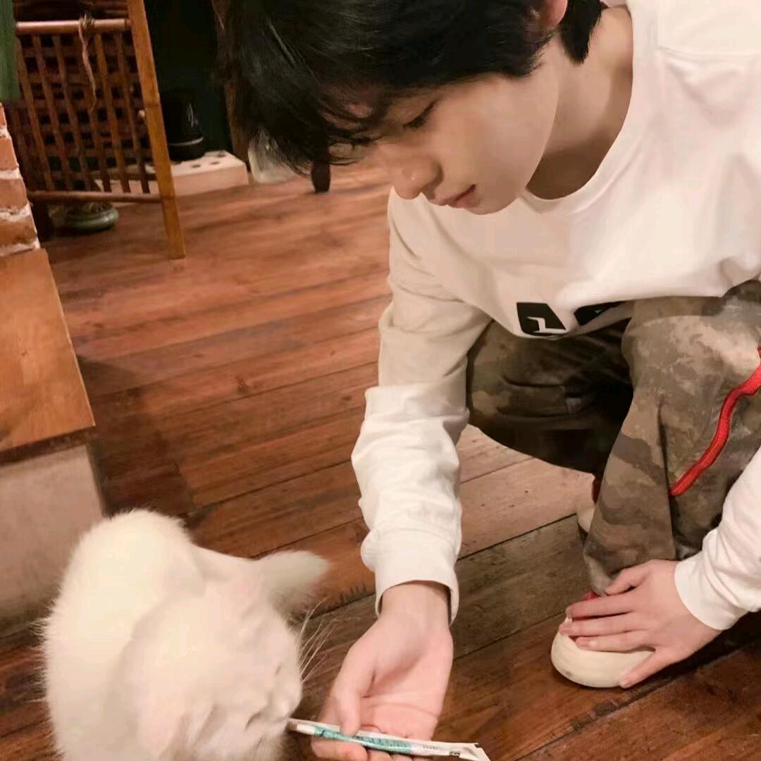 明明不是下雨天