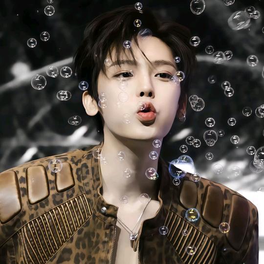 张艺兴的小羊蹄