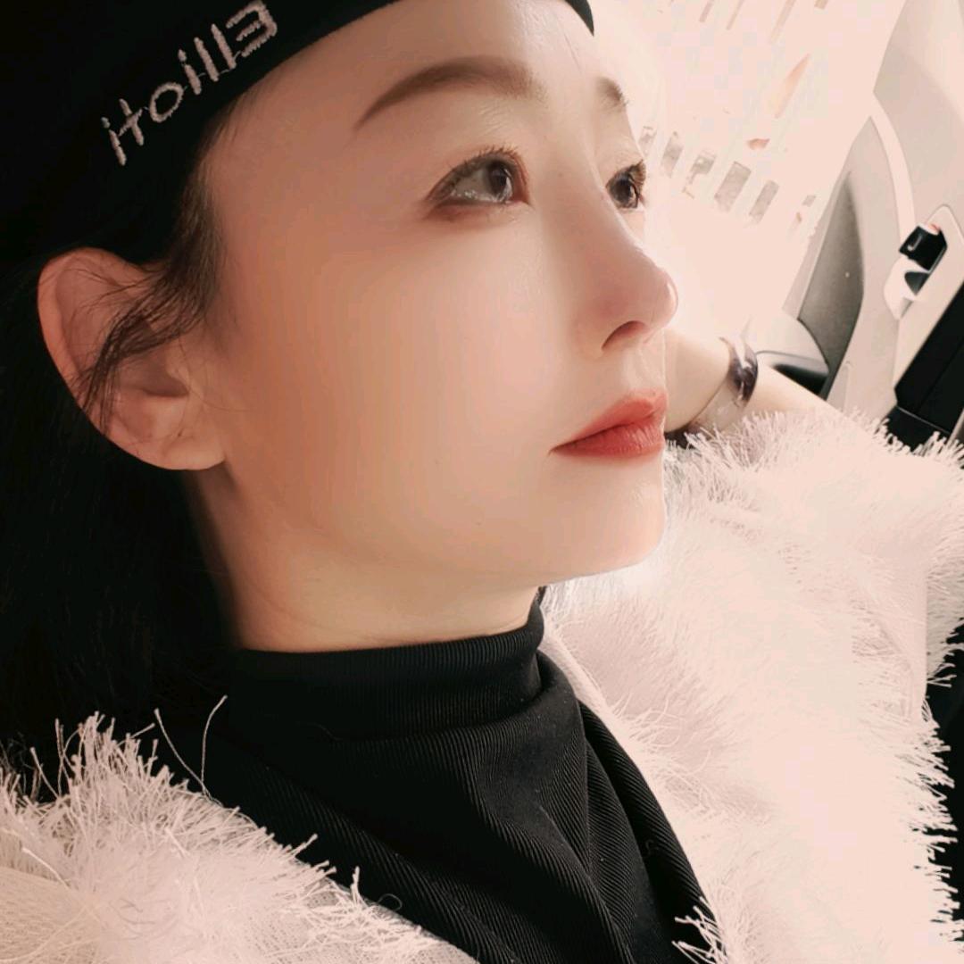 曼陀罗🌹🎤