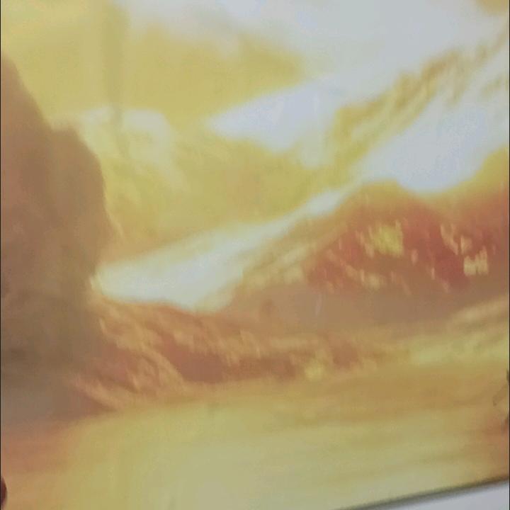 背靠金山