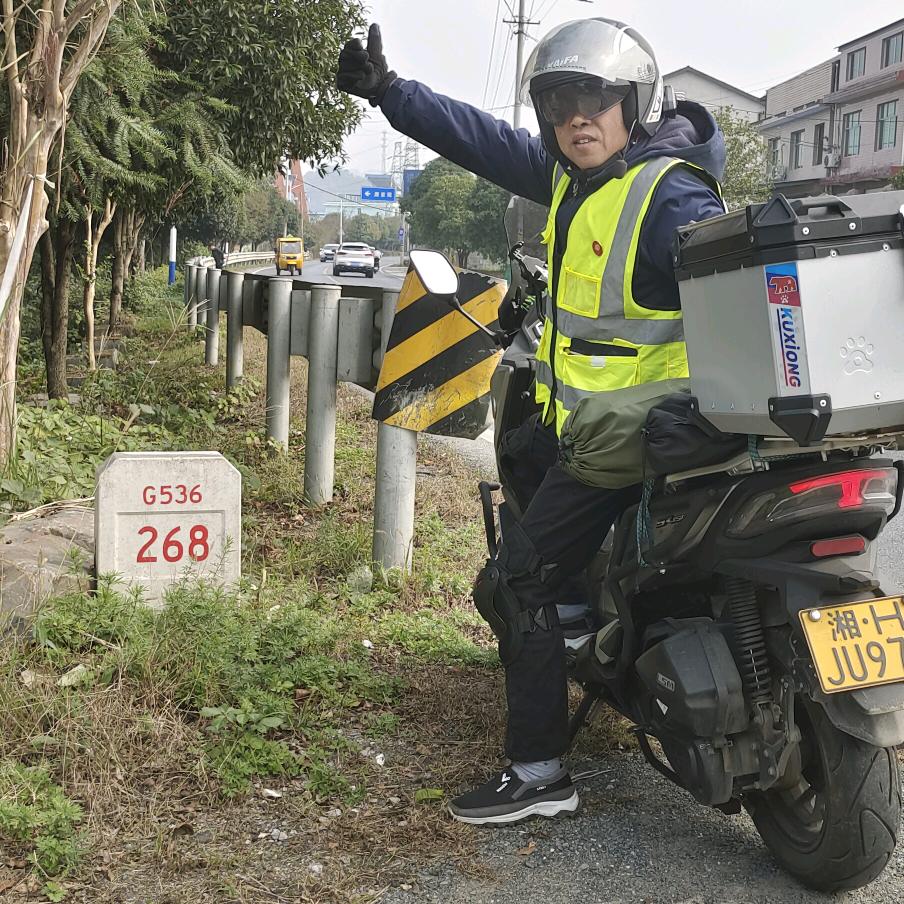 蔡包子*～%追风战士