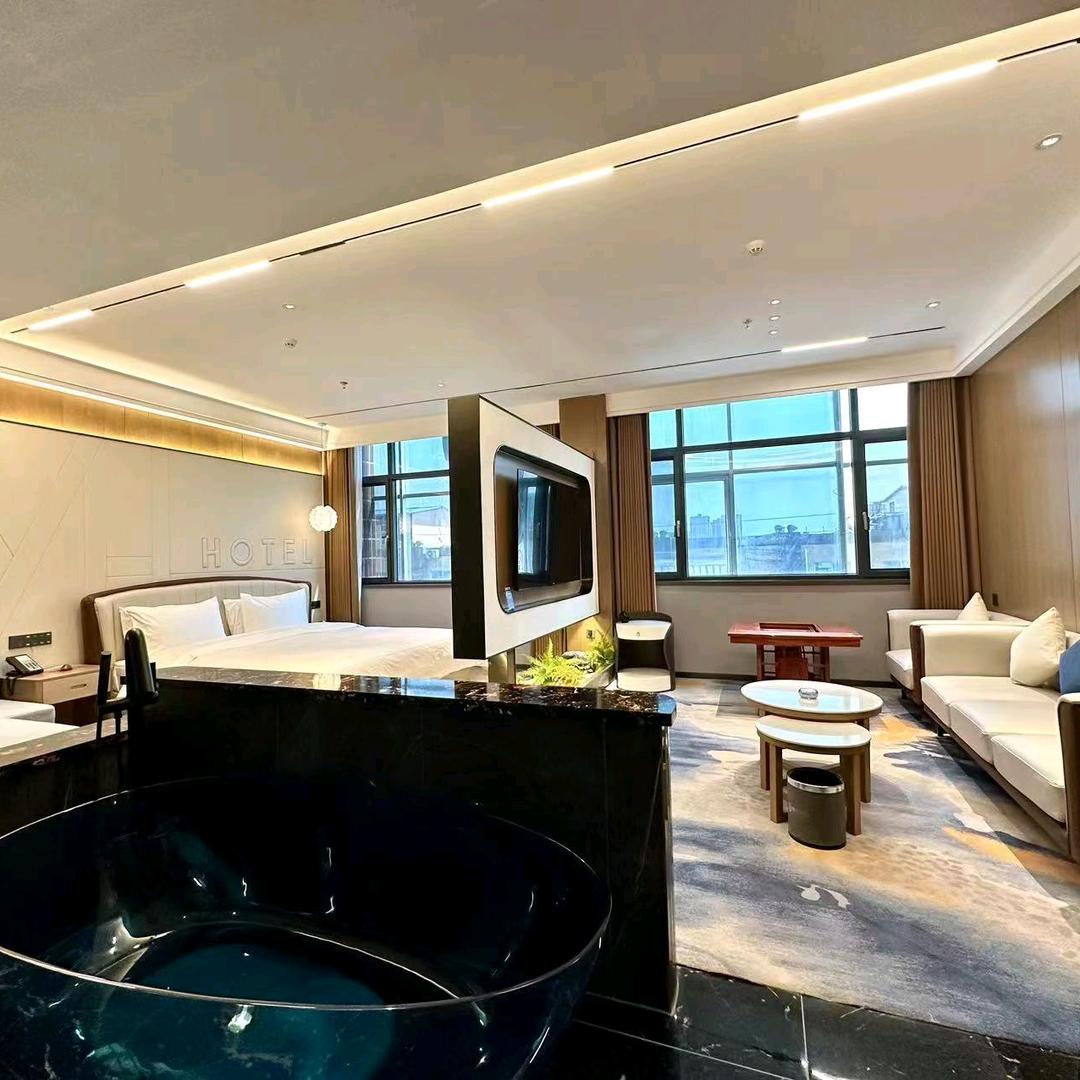 唐河银花大酒店