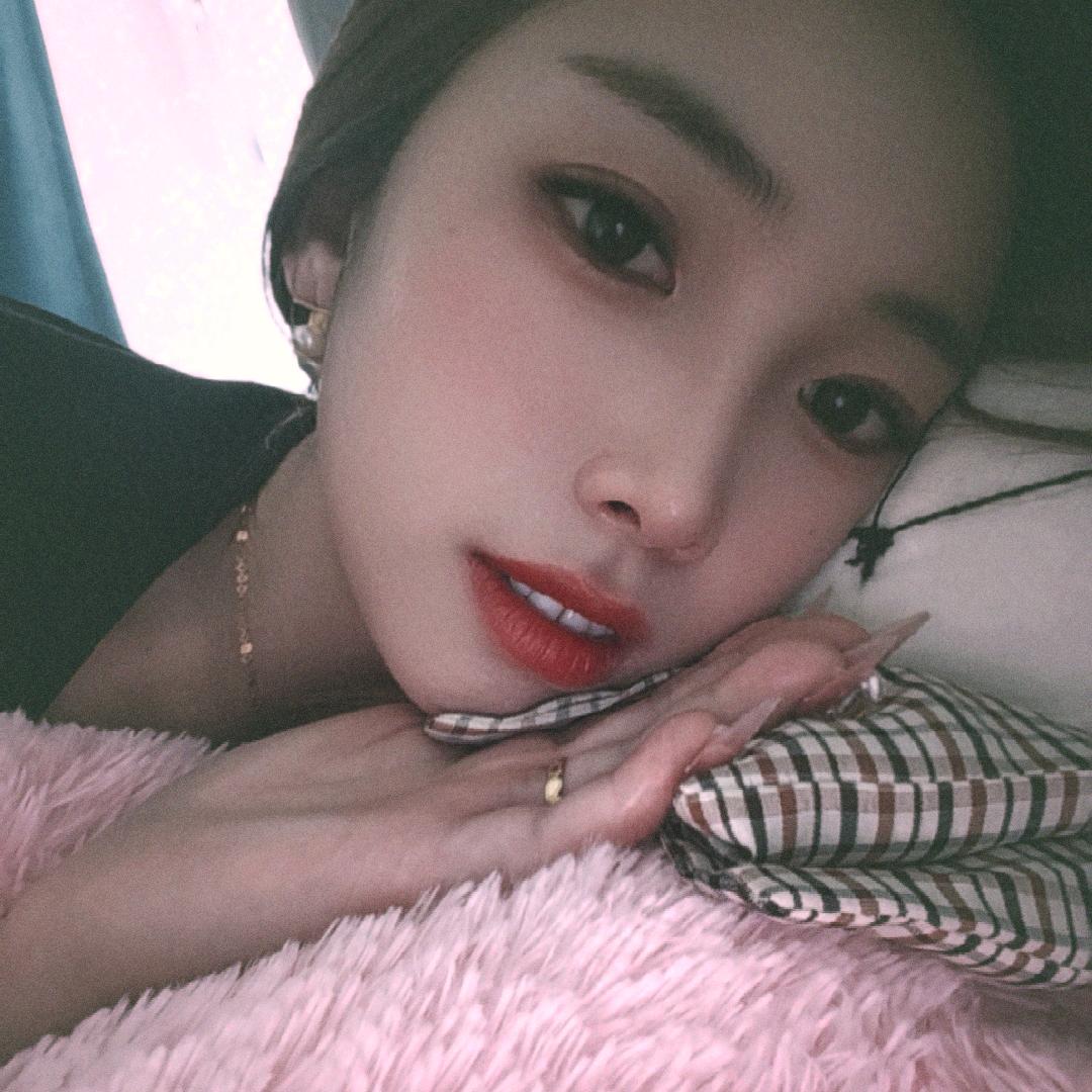 美妆/彩票店