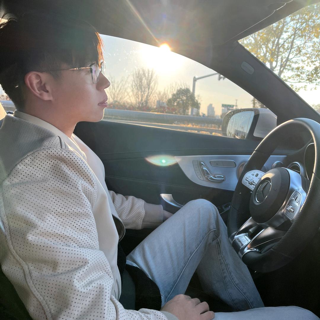 全球通名车中心张晨阳