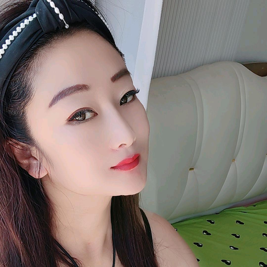 亲💋亲小女人