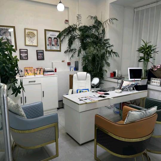 赤峰小夏时光美容谭