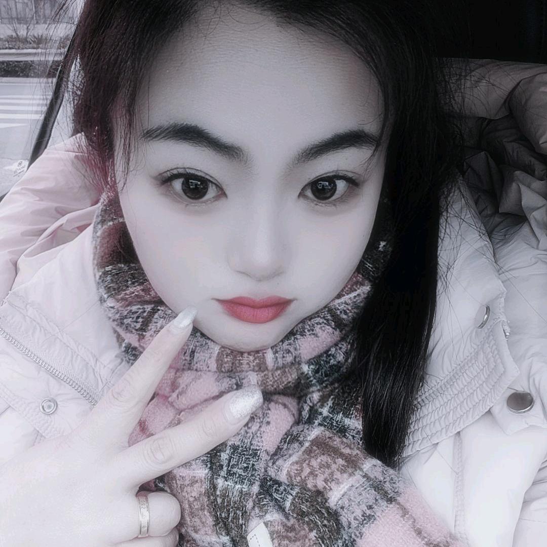 明月梓琪