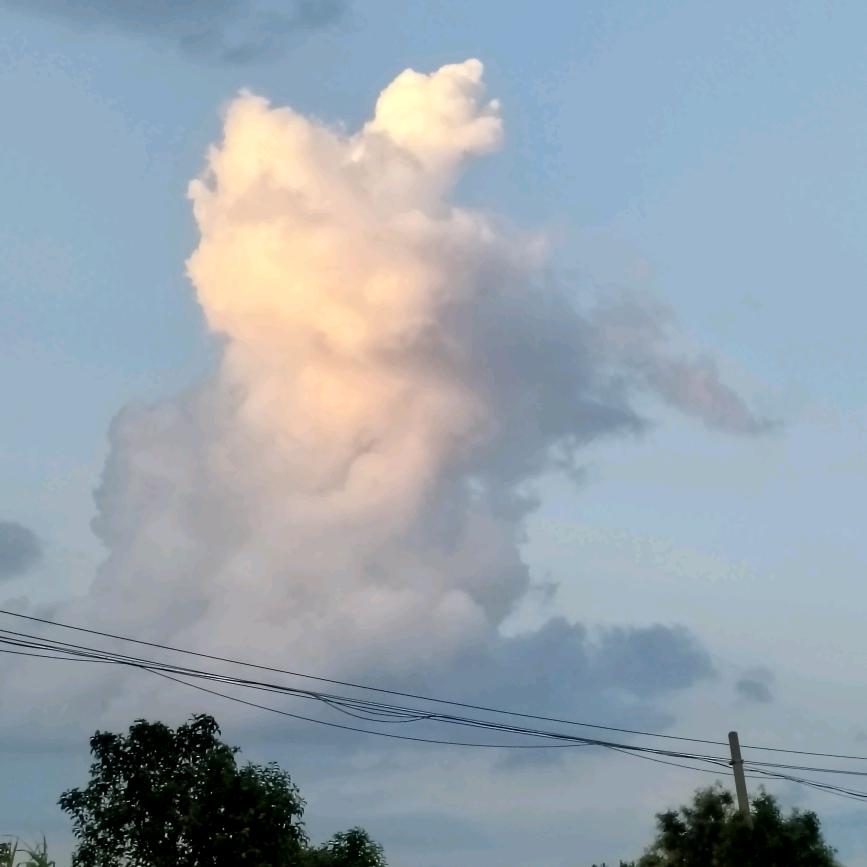 云天收夏色
