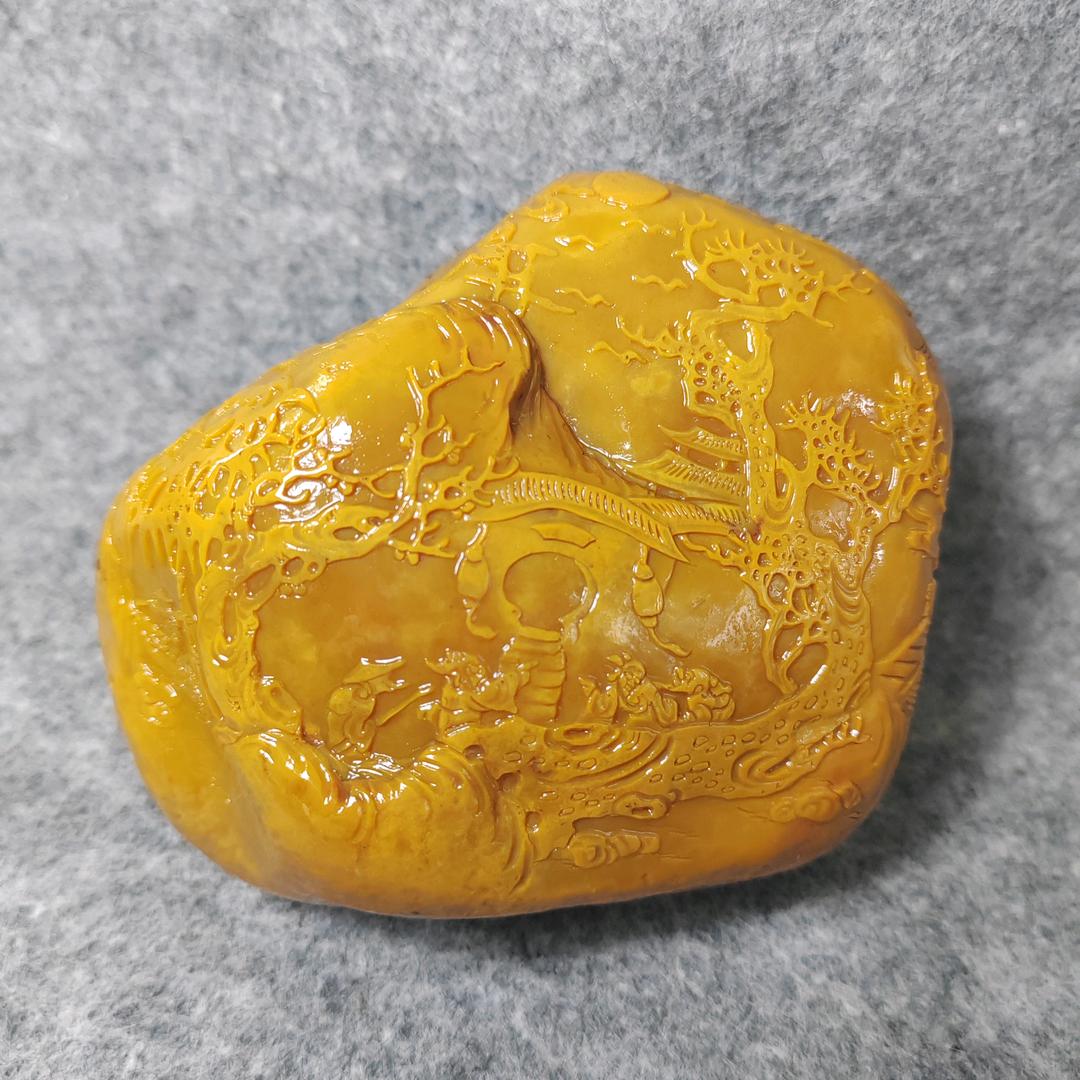 来者荷人