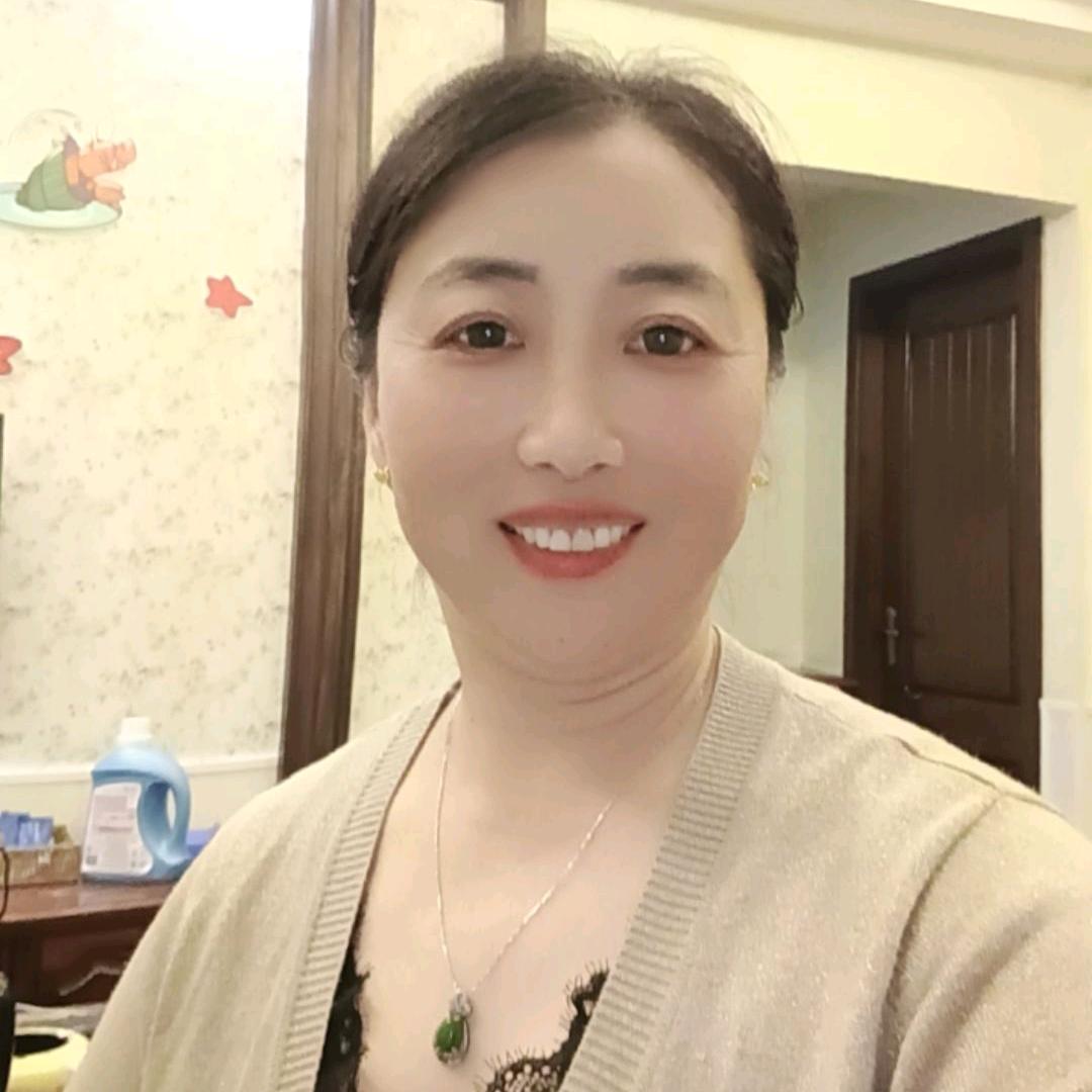 徐玲——知足常乐😄❤️🍎🌹