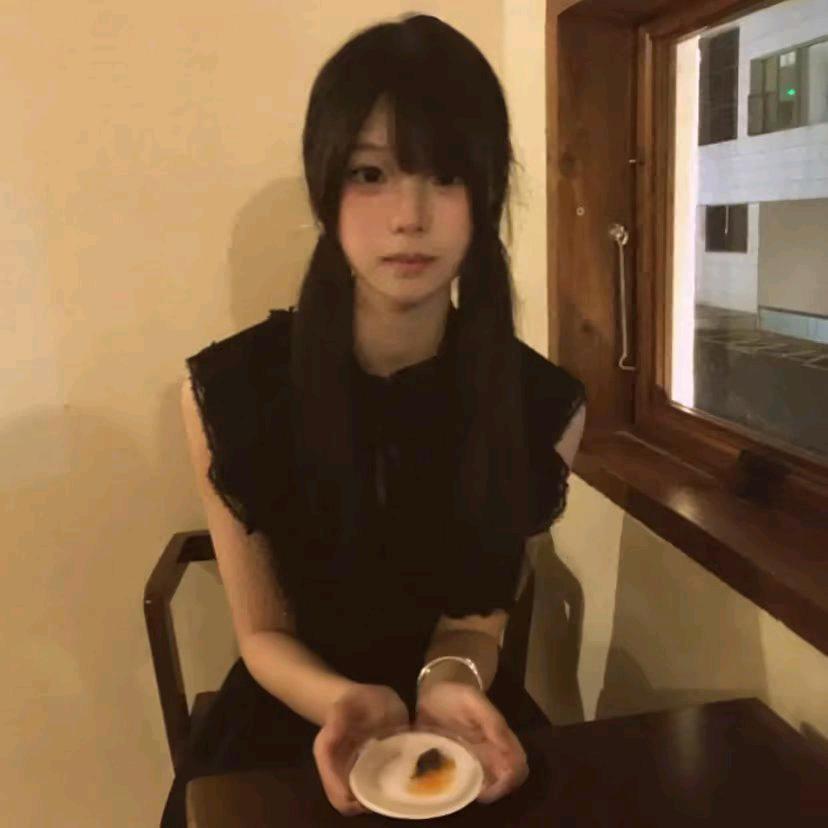 ⦮      ⦯